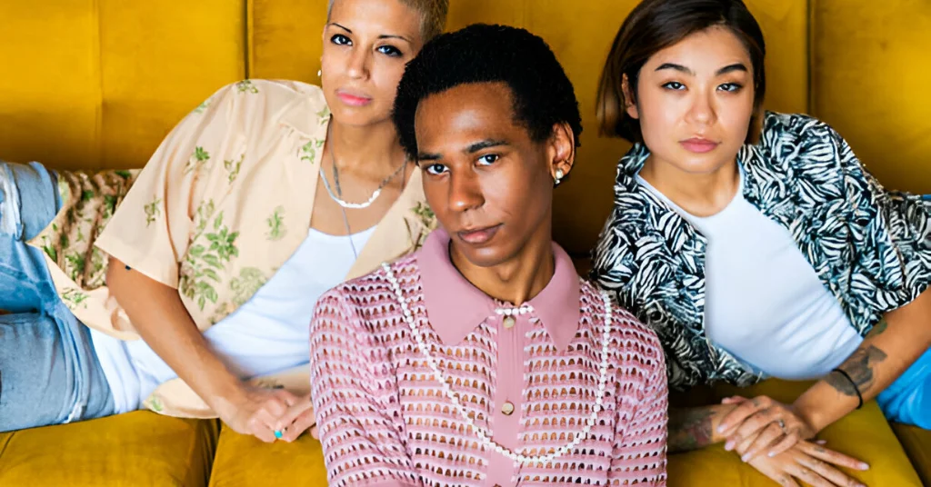 BOLD NYC : Street Style Posh Trendy Looks