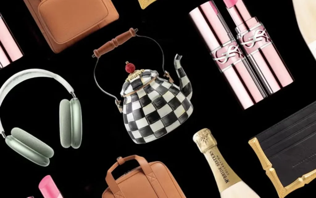 25+ Trendy Holiday Gifts for Girls to Sleigh This Season